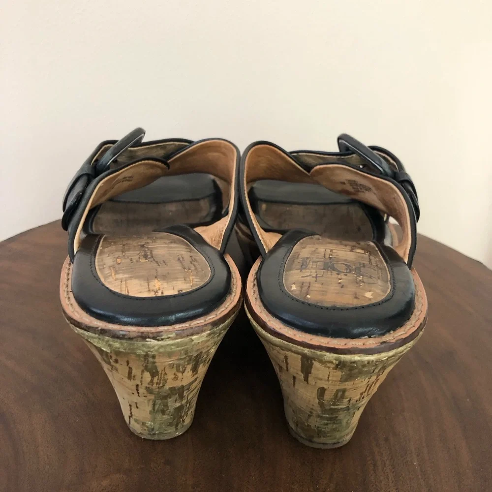 Sofft black leather wedge slides with buckle & cork-covered heel with gold - Picture 11 of 13